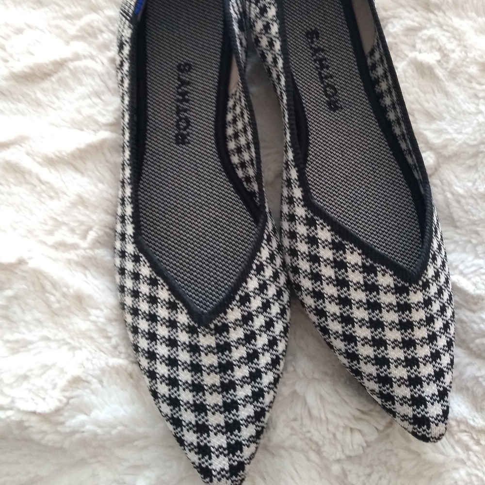 EUC Rothy's checked point flats